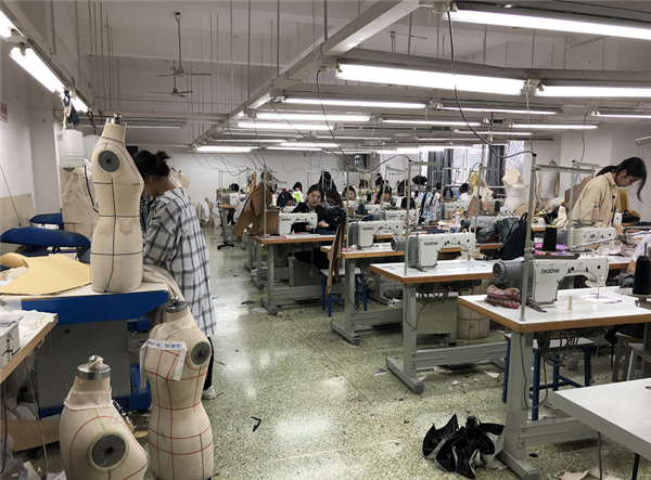 跨界交融，匠心傳承——記產品設計系教師赴四川師范大學服裝與設計藝術學院考察學習服裝制作技藝
